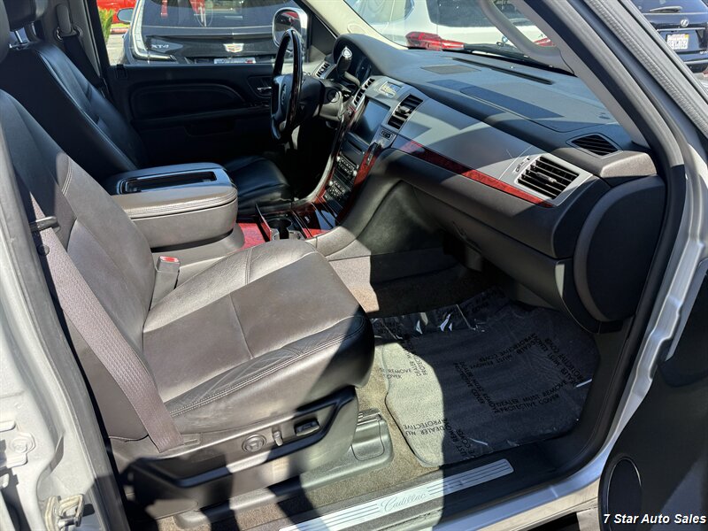 2010 Cadillac Escalade - Photo 13 - Sacramento, CA 95841