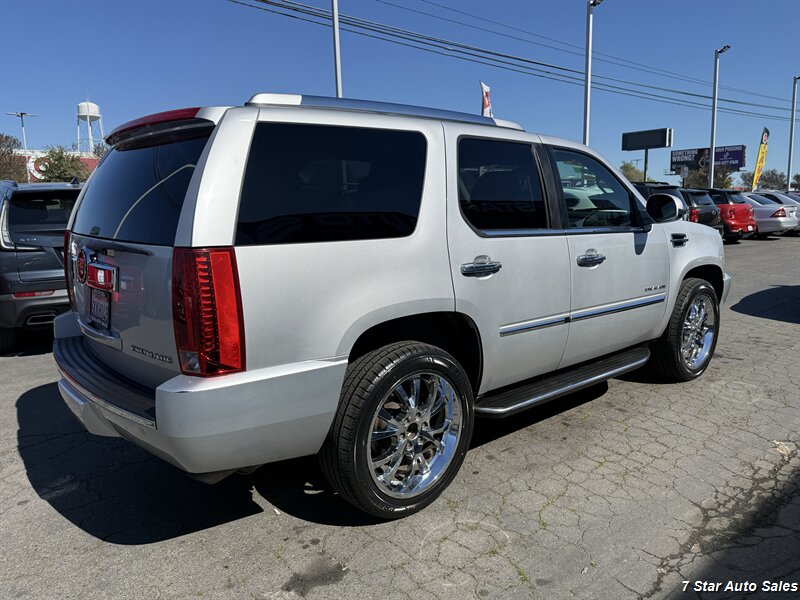2010 Cadillac Escalade - Photo 4 - Sacramento, CA 95841