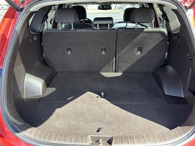 2020 Hyundai SANTA FE SEL   - Photo 11 - Tucson, AZ 85705