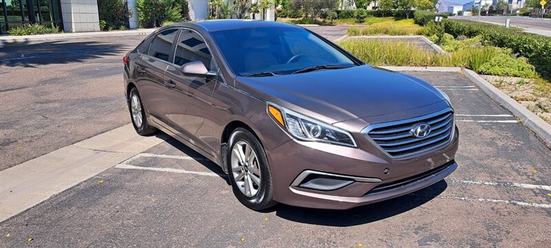 2016 Hyundai SONATA SE  