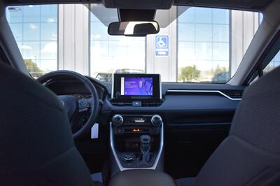 2024 Toyota RAV4 Hybrid LE - Photo 12 - Heber City, UT 84032