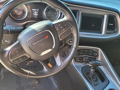 2022 Dodge Challenger SXT - Photo 6 - Goodyear, AZ 85338