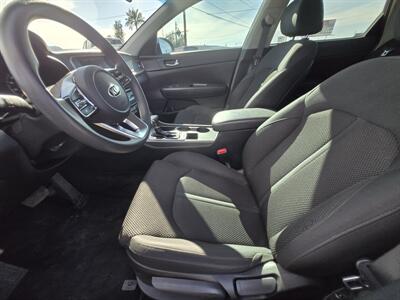 2020 Kia Optima LX - Photo 9 - Goodyear, AZ 85338