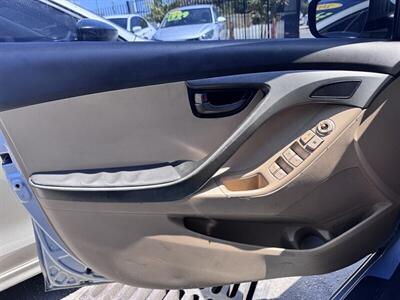 2013 Hyundai ELANTRA GLS   - Photo 11 - Miami, FL 33147