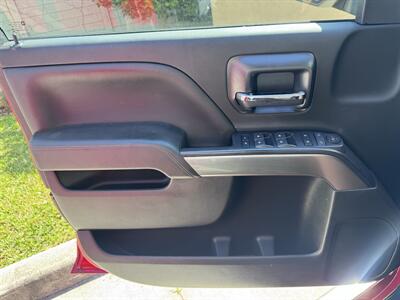 2018 Chevrolet Silverado 1500 LT   - Photo 13 - Miami, FL 33147