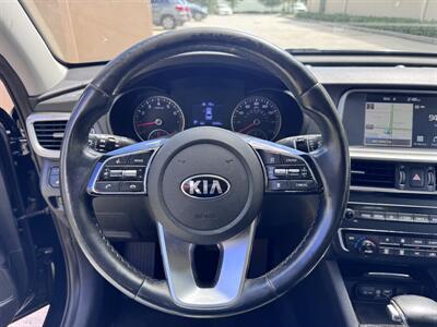 2020 Kia Optima EX Premium   - Photo 9 - Miami, FL 33147