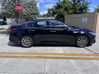 2020 Kia Optima EX Premium   - Photo 6 - Miami, FL 33147
