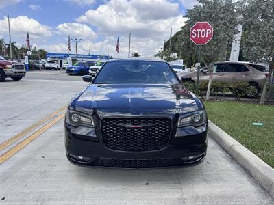2021 Chrysler 300 Series S V6   - Photo 2 - Miami, FL 33147