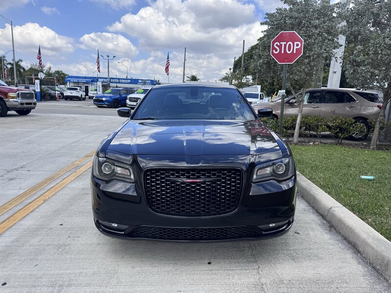 2021 Chrysler 300 Series S V6  