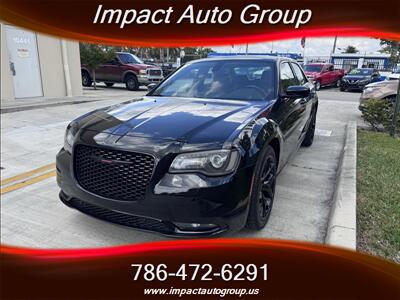 2021 Chrysler 300 Series S V6   - Photo 1 - Miami, FL 33147