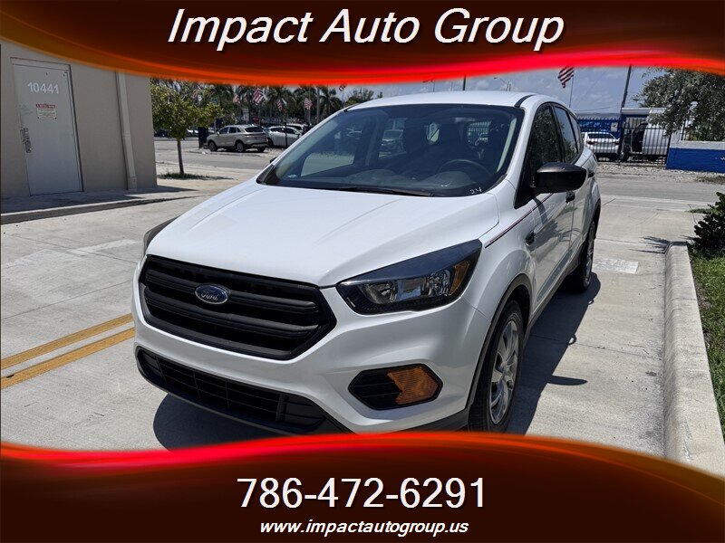 2019 Ford Escape S  