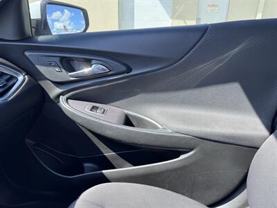 2020 Chevrolet Malibu LT - Photo 8 - Miami, FL 33147