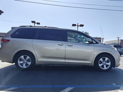 2014 Toyota Sienna LE 8-Passenger   - Photo 6 - El Monte, CA 91733