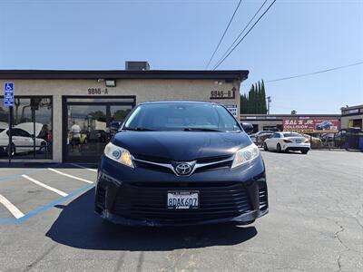 2018 Toyota Sienna LE 8-Passenger   - Photo 2 - El Monte, CA 91733