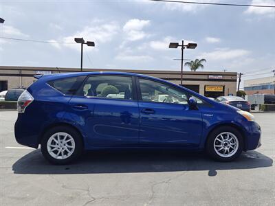 2013 Toyota Prius v Two   - Photo 6 - El Monte, CA 91733