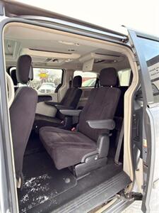 2013 Chrysler Town and Country Touring - Photo 15 - Saskatoon, SK S7L 1B2