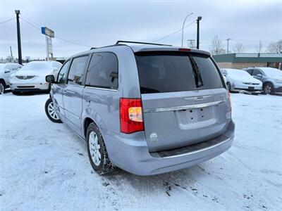 2013 Chrysler Town and Country Touring - Photo 4 - Saskatoon, SK S7L 1B2