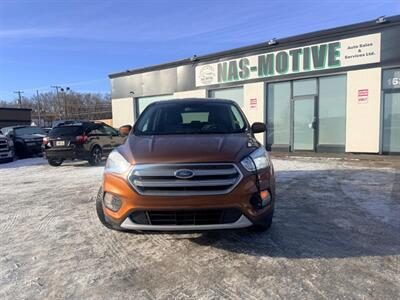 2017 Ford Escape SE   - Photo 2 - Saskatoon, SK S7L 1B2