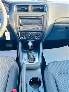 2013 Volkswagen Jetta Trendline   - Photo 16 - Saskatoon, SK S7L 1B2