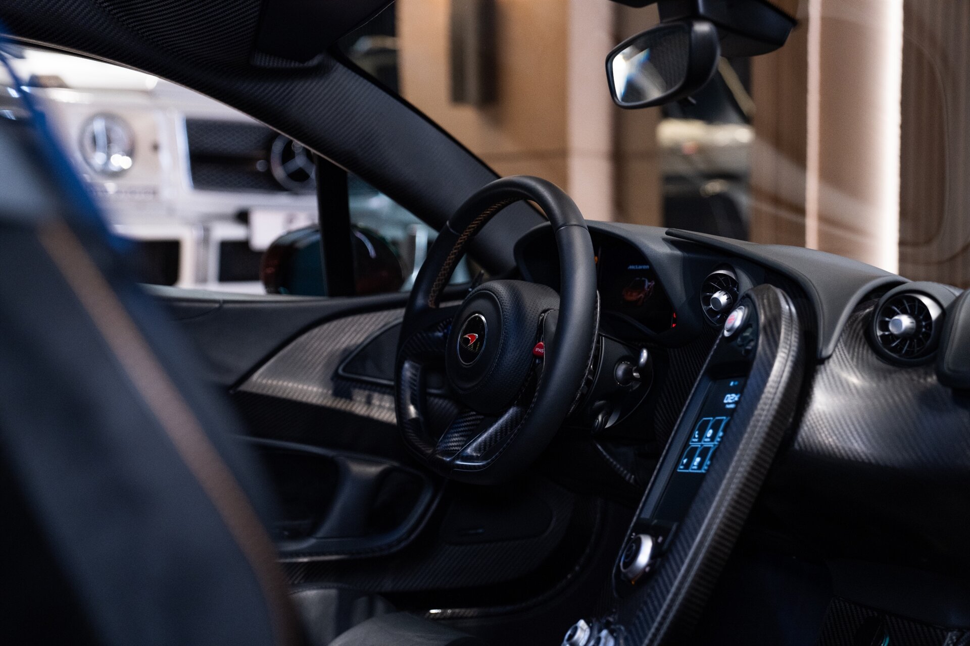 2014 McLaren P1 - Photo 44