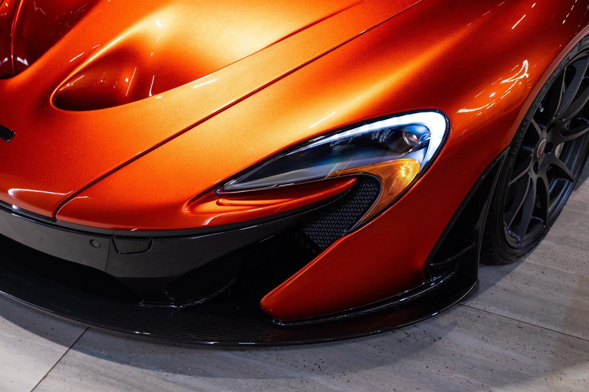 2014 McLaren P1 - Photo 35