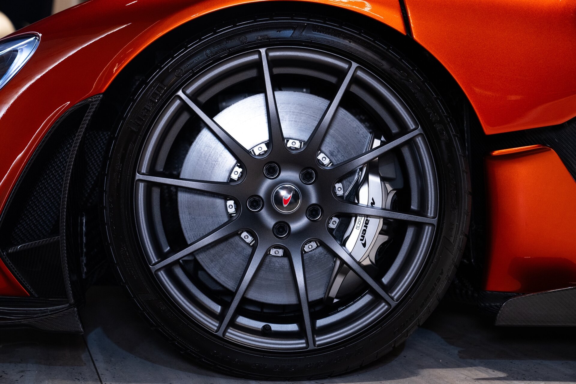 2014 McLaren P1 - Photo 31