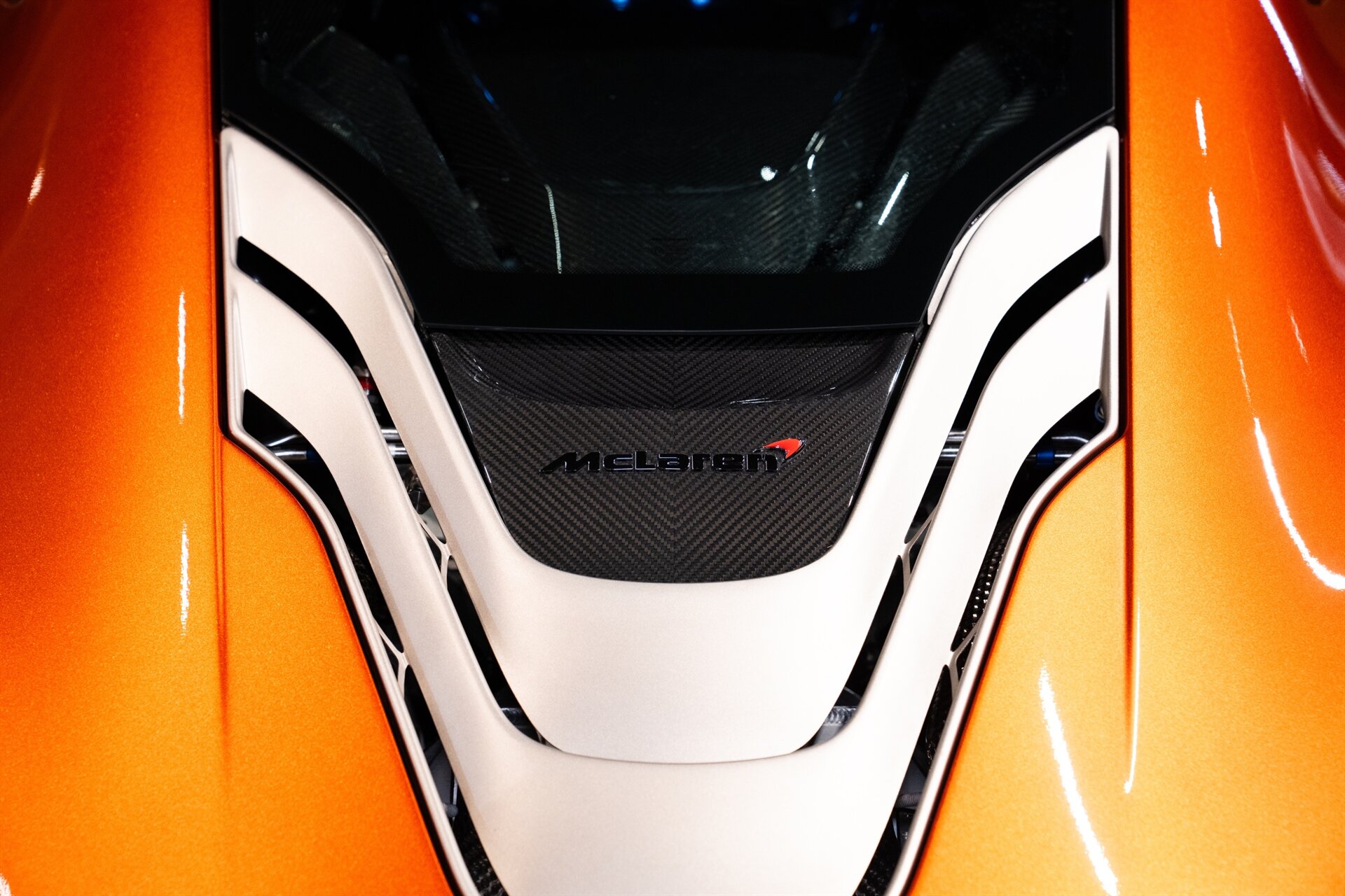 2014 McLaren P1 - Photo 18