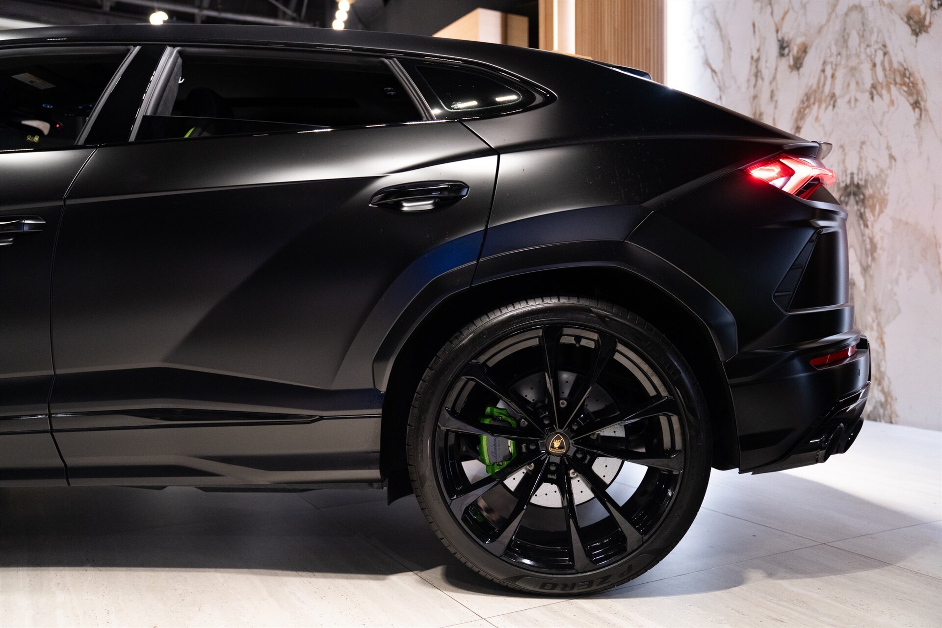 2022 Lamborghini Urus - Photo 26
