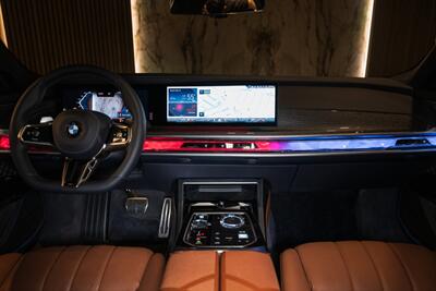 2023 BMW 760i xDrive   - Photo 28 - Beverly Hills, CA 90212