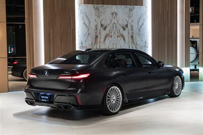 2023 BMW 760i xDrive   - Photo 4 - Beverly Hills, CA 90212