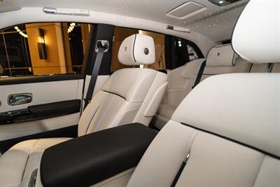 2024 Rolls-Royce Phantom   - Photo 17 - Beverly Hills, CA 90212