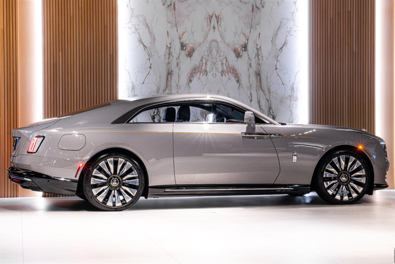 2024 Rolls-Royce Spectre - Photo 2