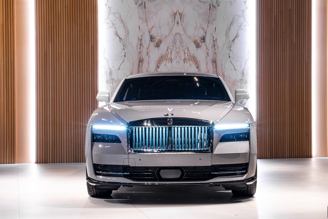 2024 Rolls-Royce Spectre - Photo 4