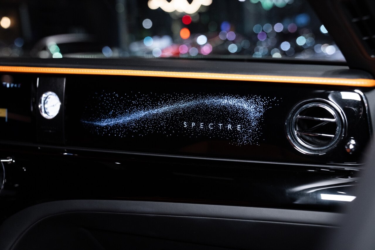 2024 Rolls-Royce Spectre - Photo 23