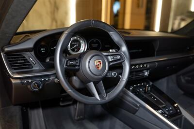 2022 Porsche 911 Turbo S   - Photo 17 - Beverly Hills, CA 90212