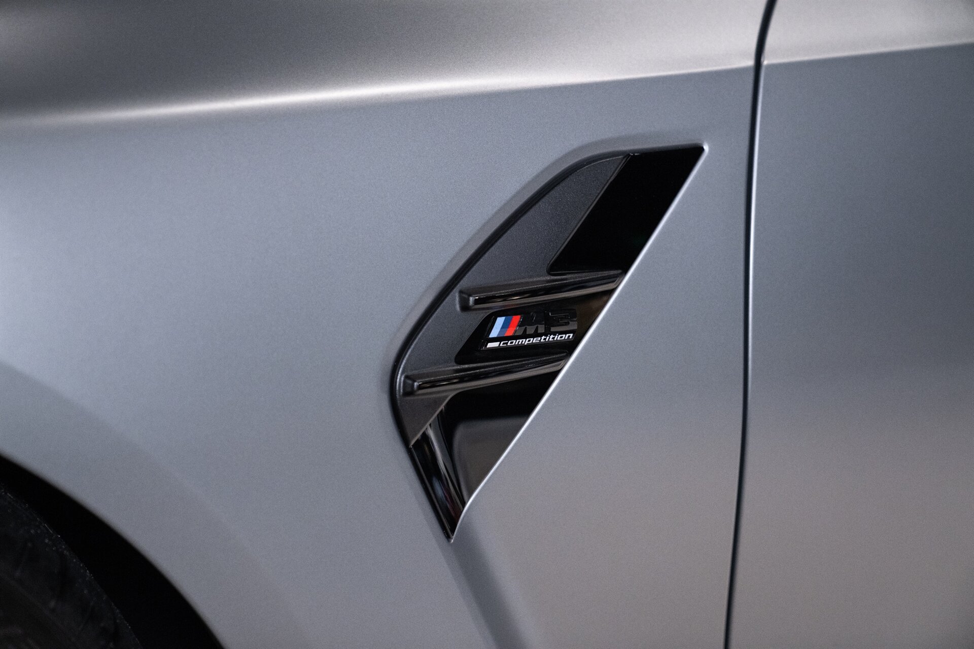 2026 BMW M3 - Photo 23