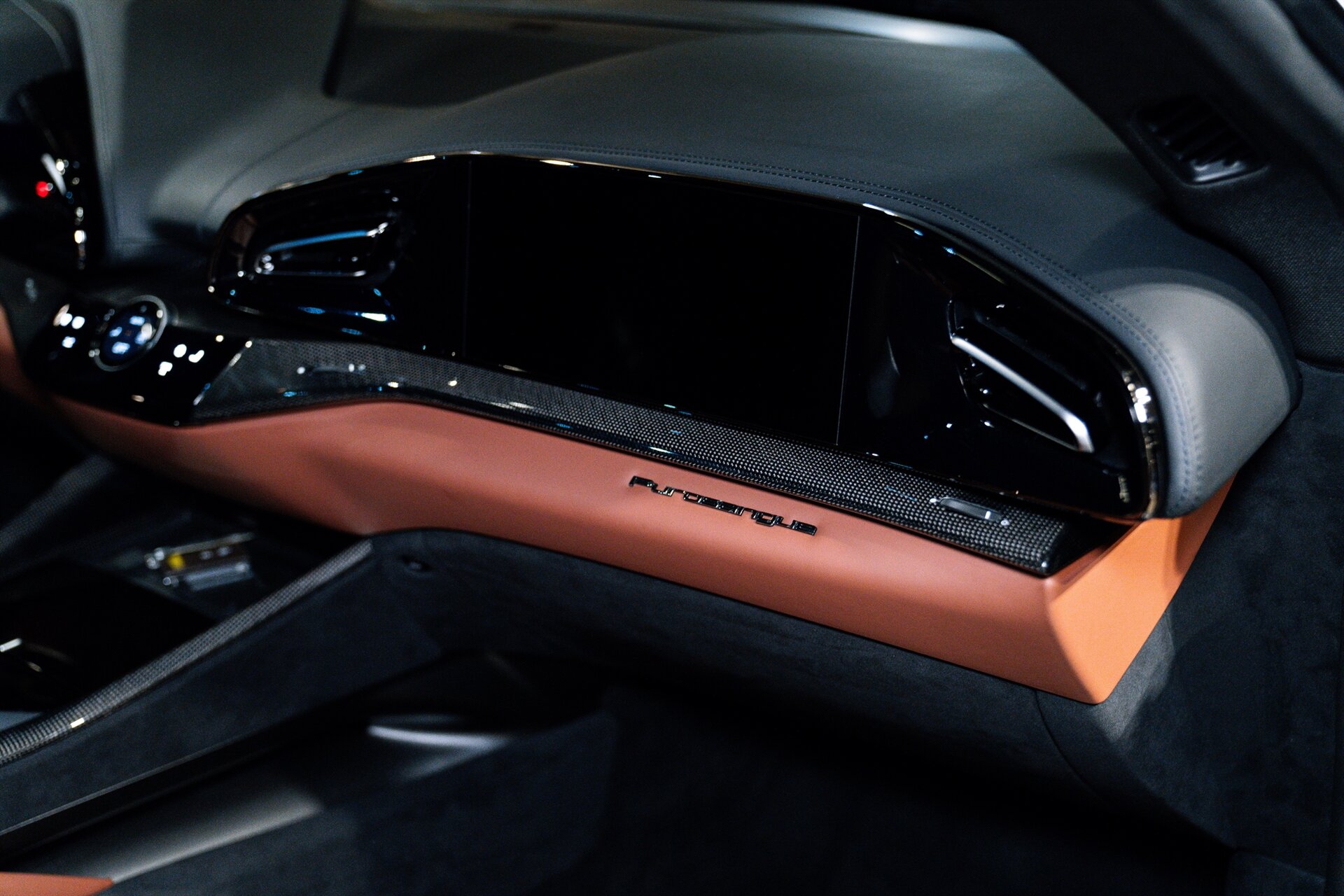 2024 Ferrari Purosangue - Photo 9