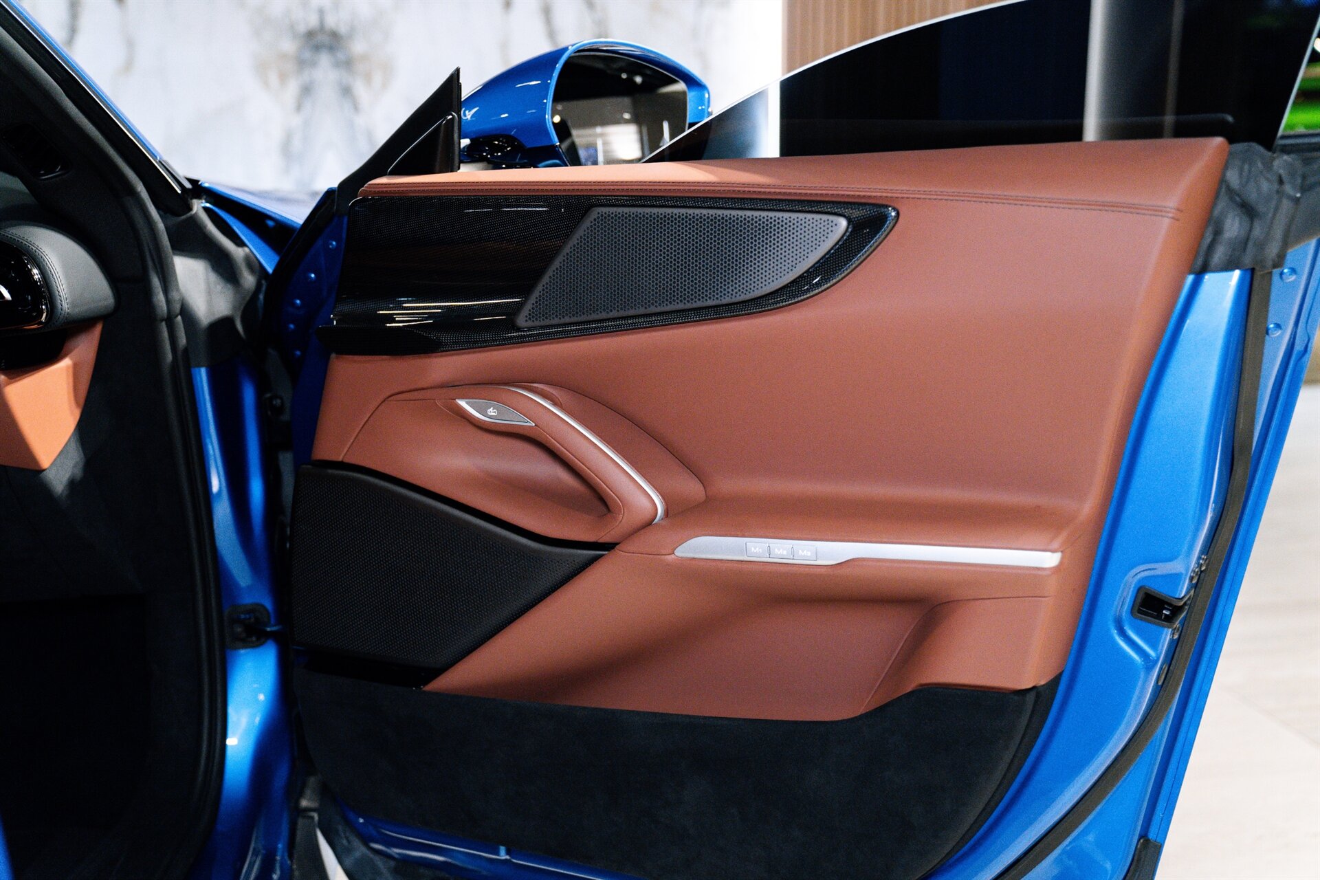 2024 Ferrari Purosangue - Photo 8