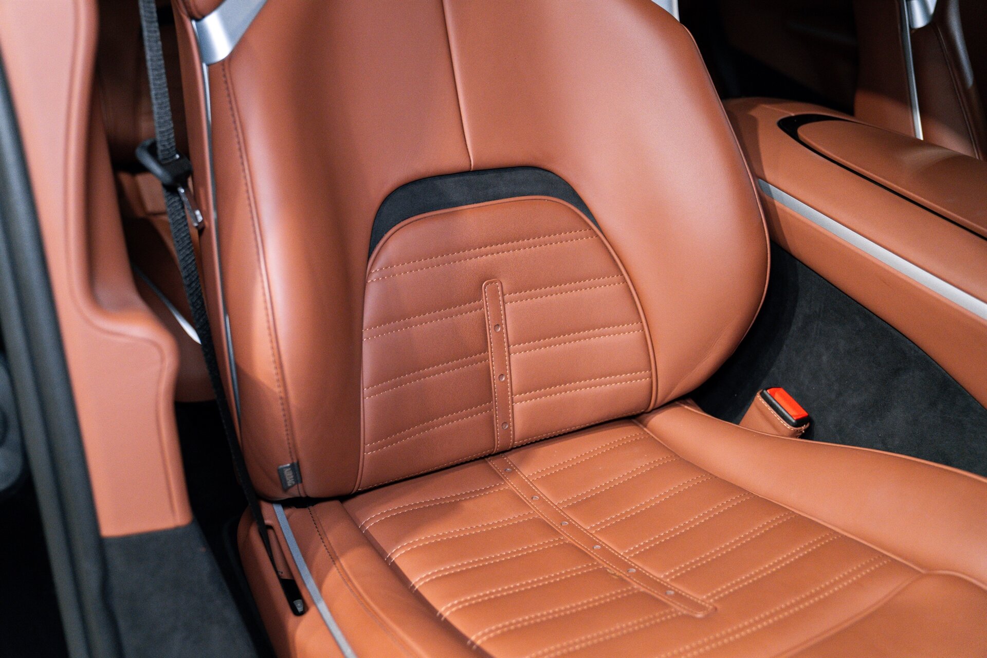 2024 Ferrari Purosangue - Photo 12