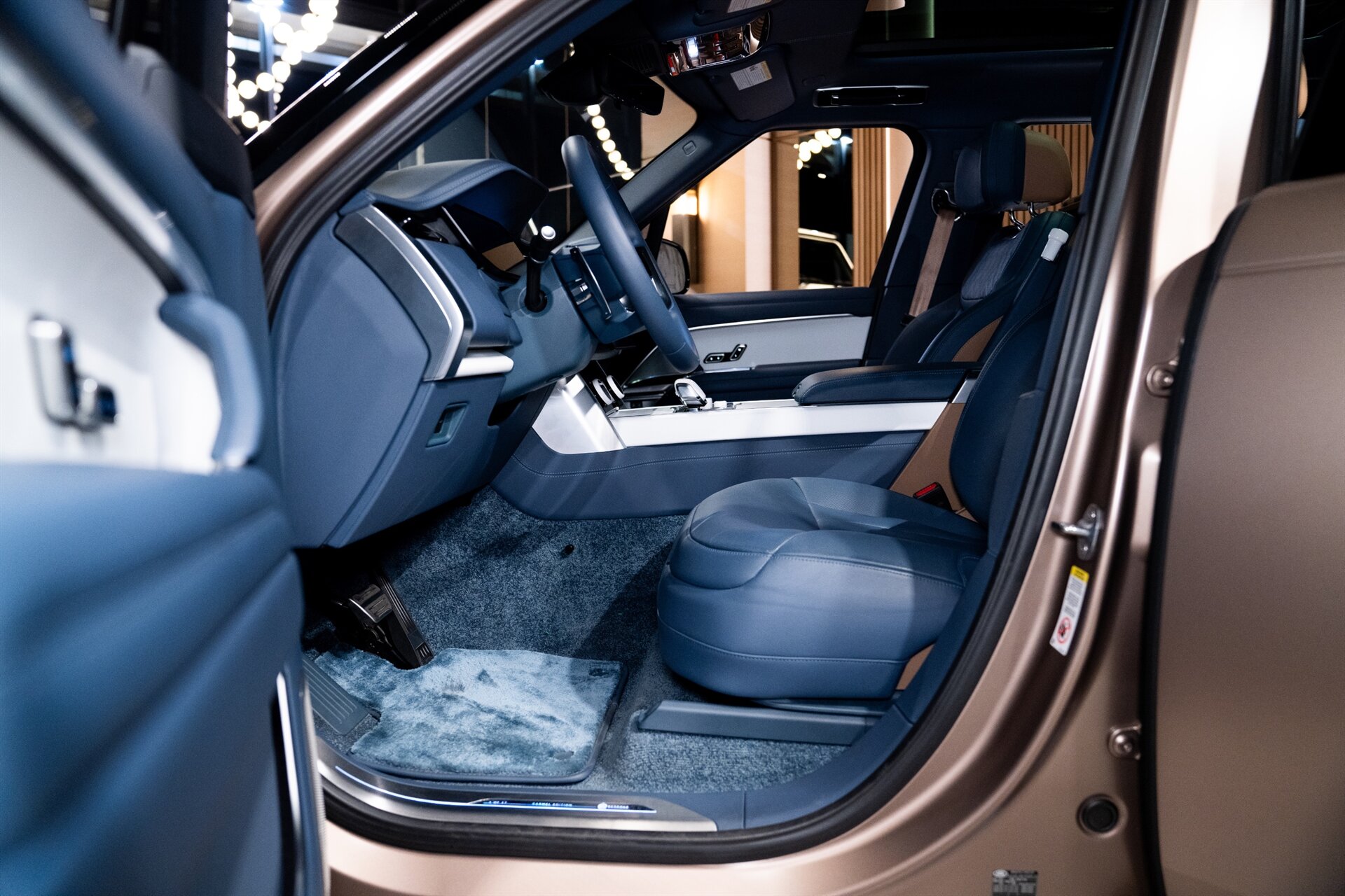 2023 Land Rover Range Rover - Photo 16