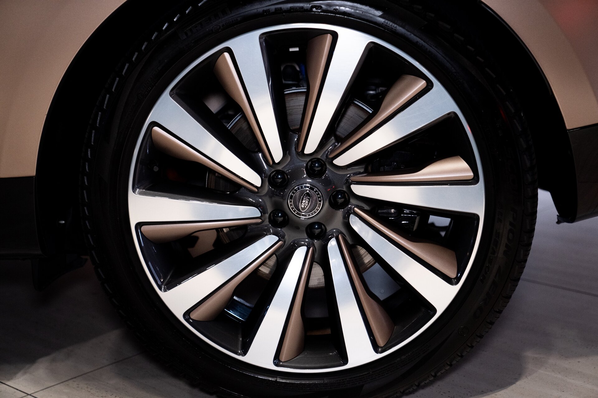 2023 Land Rover Range Rover - Photo 34