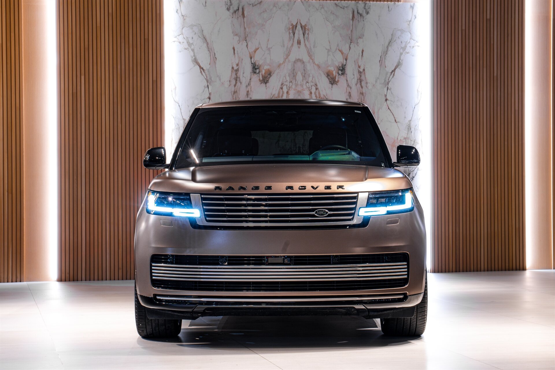 2023 Land Rover Range Rover - Photo 2