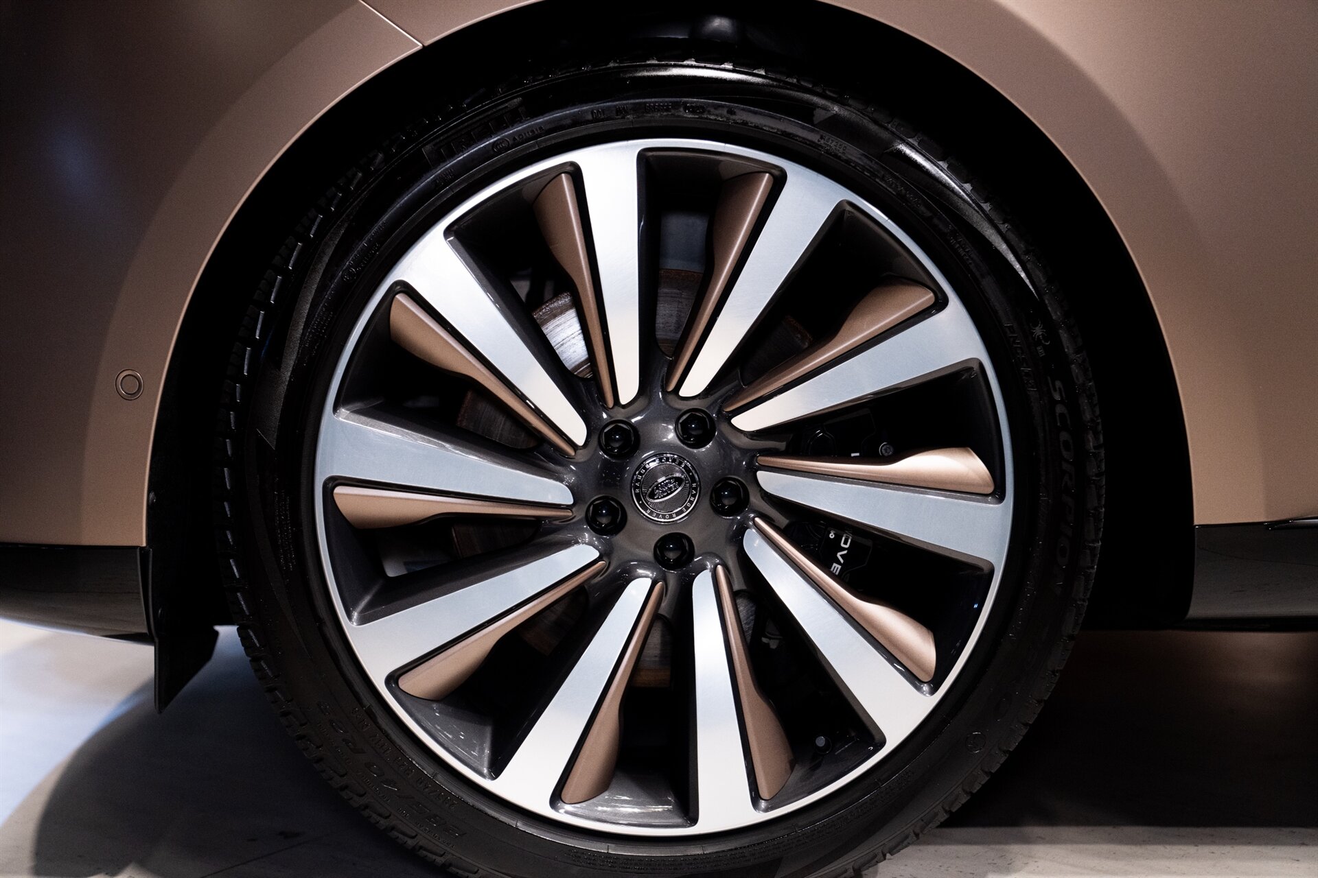 2023 Land Rover Range Rover - Photo 37