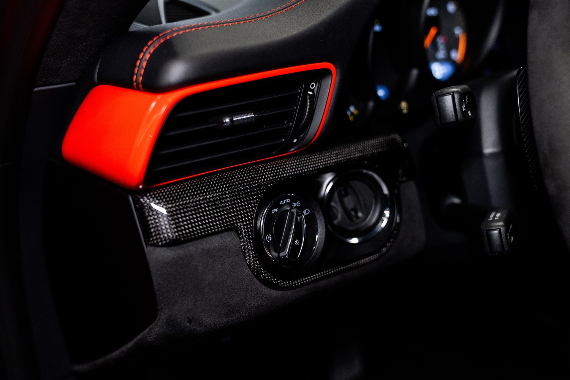 2018 Porsche 911 - Photo 25