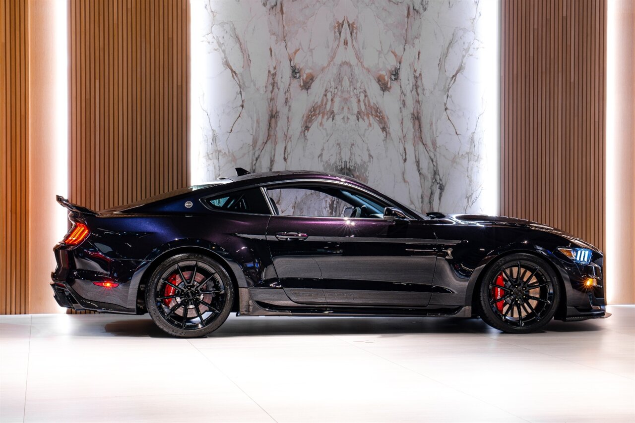 2022 Ford Mustang - Photo 3