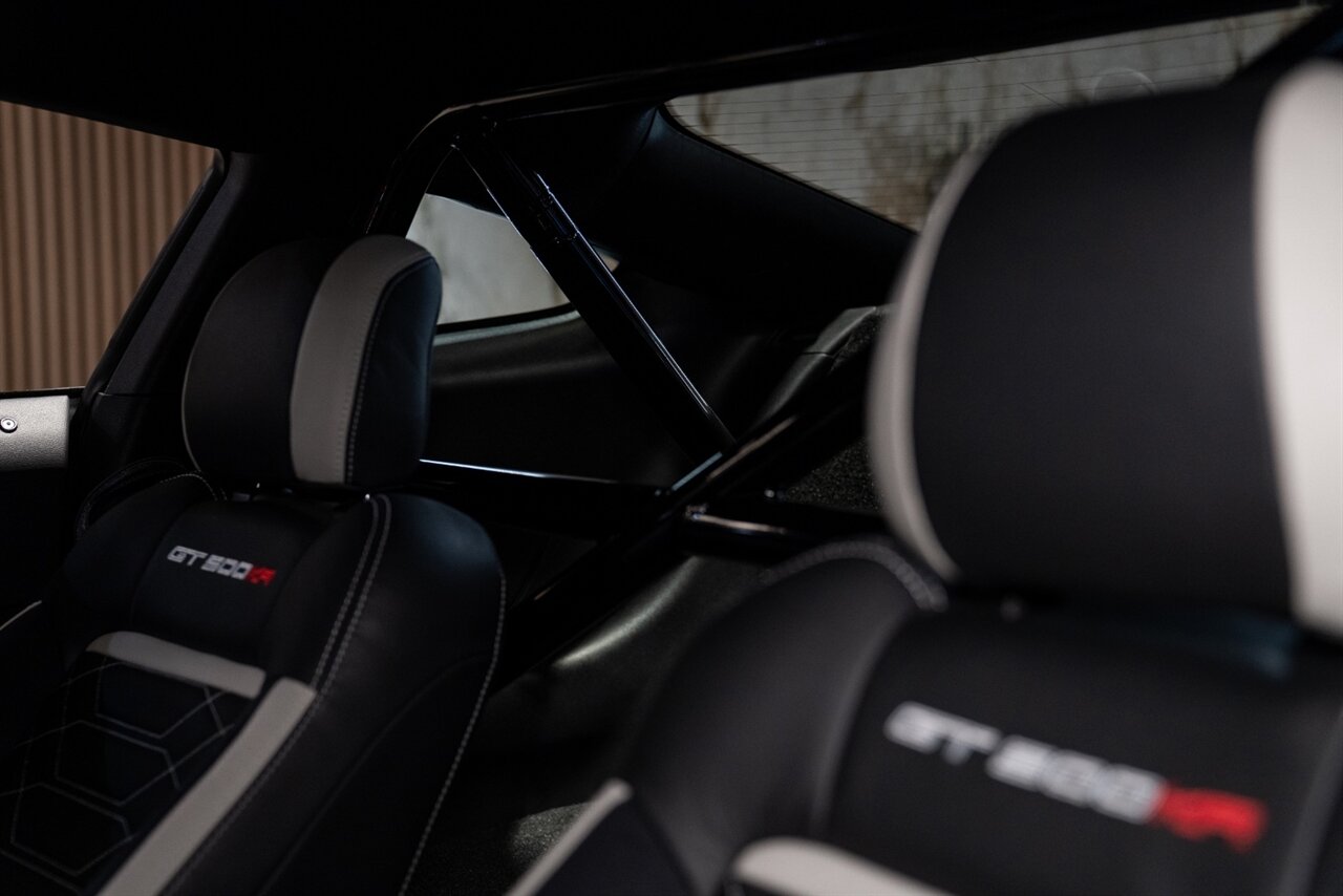 2022 Ford Mustang - Photo 15