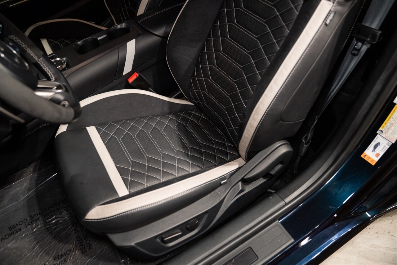 2022 Ford Mustang - Photo 7