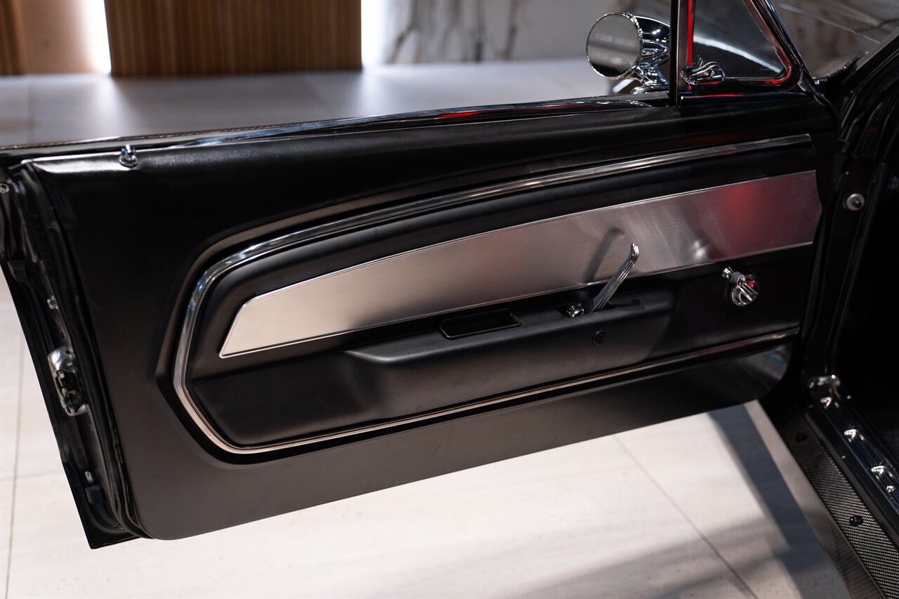 1968 Ford Mustang - Photo 14