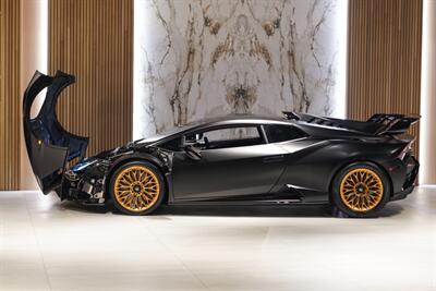 2022 Lamborghini Huracan STO   - Photo 4 - Beverly Hills, CA 90212