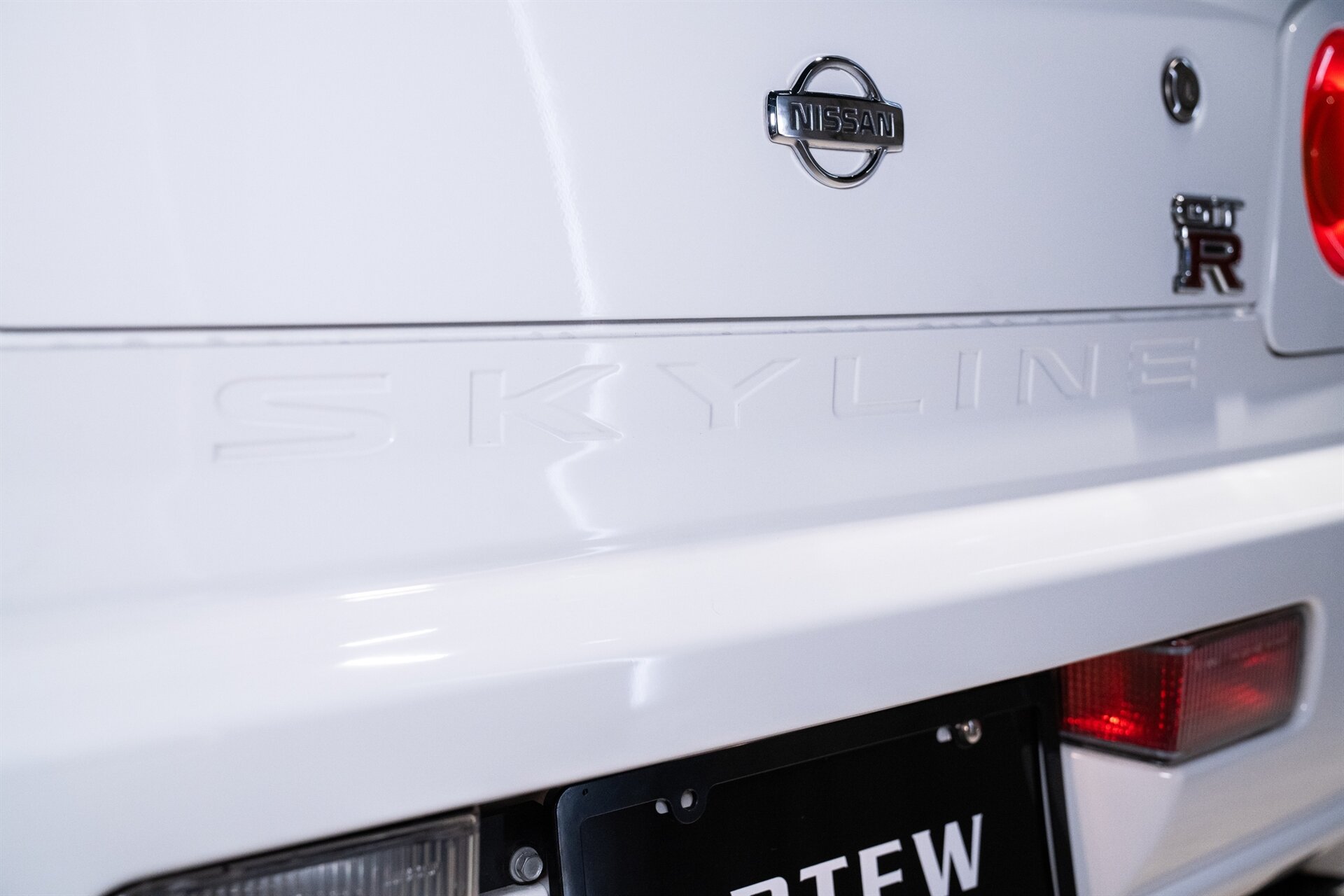 2000 Nissan GT-R - Photo 6